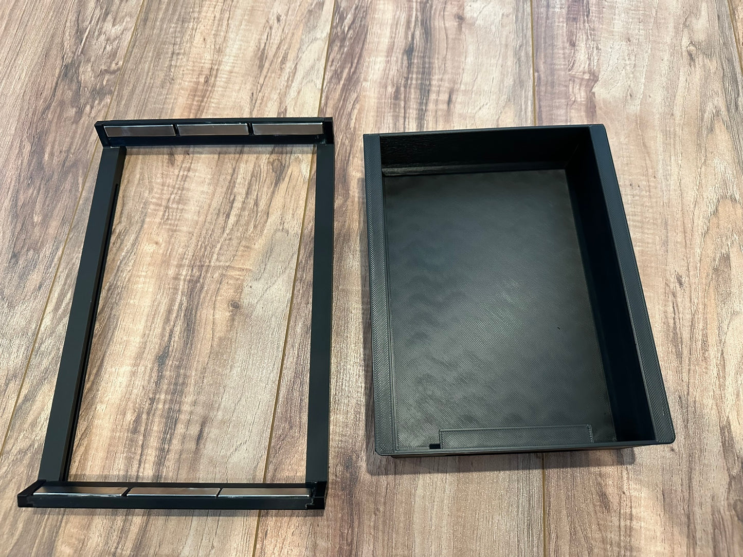 Magnetic desk drawer for Secretlabs Magnus riser