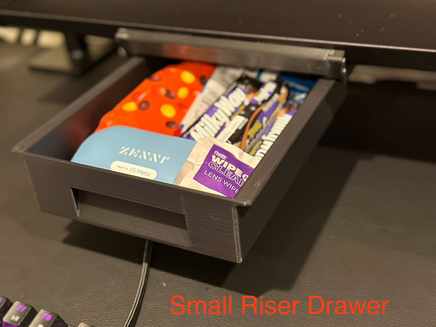 Magnetic desk drawer for Secretlabs Magnus riser